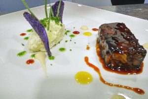 Terrina de atún con ajo papa de algas