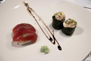 Nigiri y gunkan de atún rojo